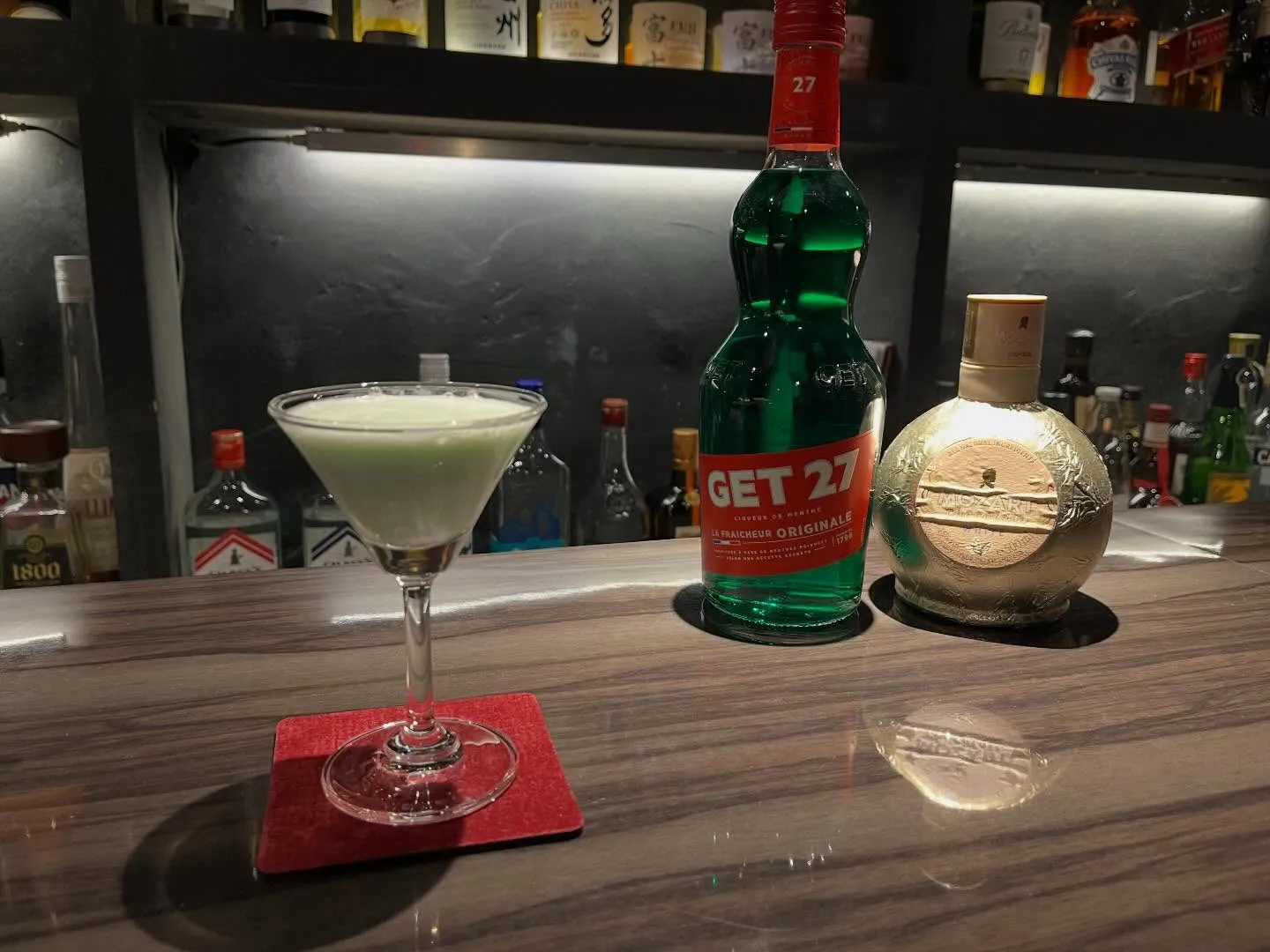 「グラスホッパー」